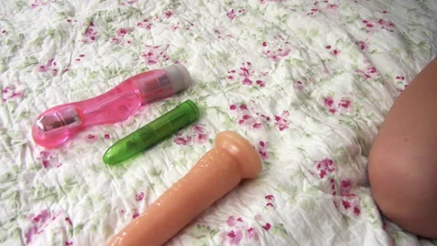 She is a Freak: Amateur Sex: Shoe meets Wet Pussy