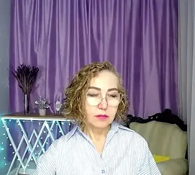 queen_a_n_i
