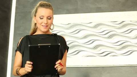 seventeen: Meet Whitney, The Shower-Sucking Expert