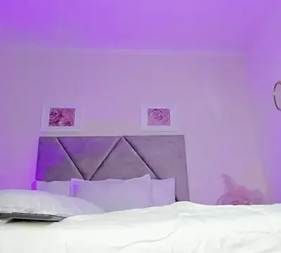 NicoleeJoness