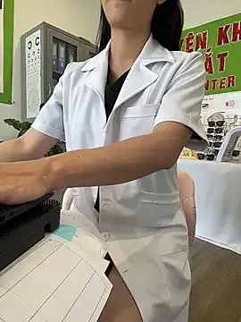 Sneaky_Cumshoot