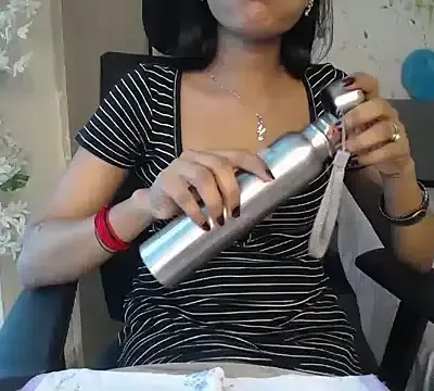 Naughtyy_Ranii01
