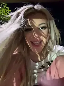 AlyssaFoxx_