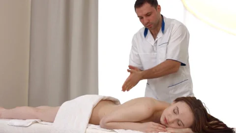 Tricky Masseur: Beauty Exposed In The Hands Of A Curious Man
