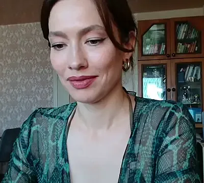alicia_spicy