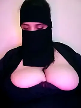 Zineb-bitch