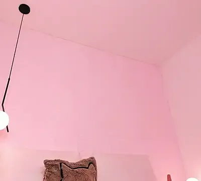 sara_frost