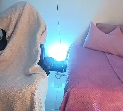 MAHYRA_TAY