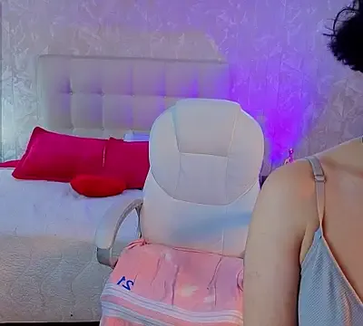 mia_bloom2