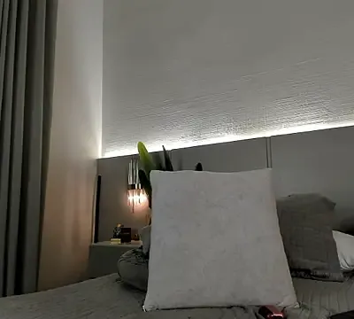 Cami_Shine