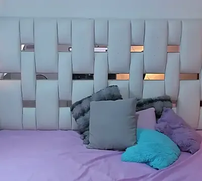 Nauthy_Nahomi