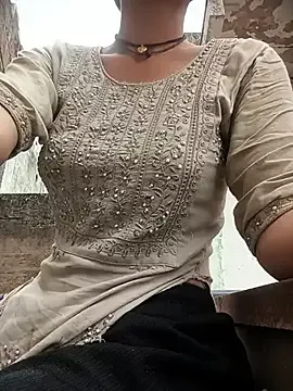 Sonali_-Bendre