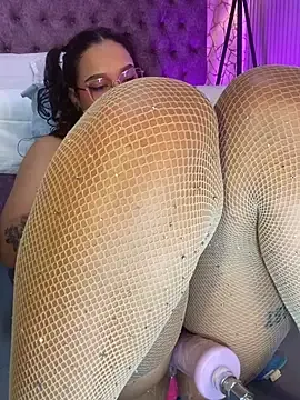 EMILYY_FOXY