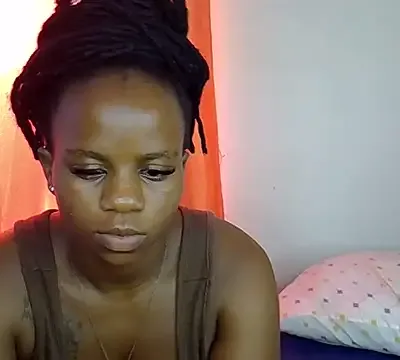 Curvydollyy