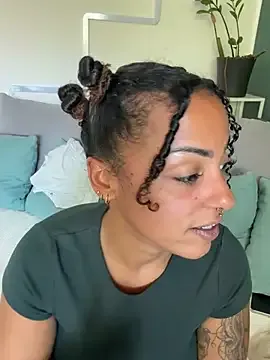 SweetPetiteNoir