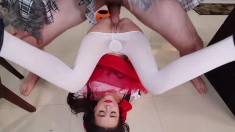 Dont Break Me: Down on Her Knees for a Thrill