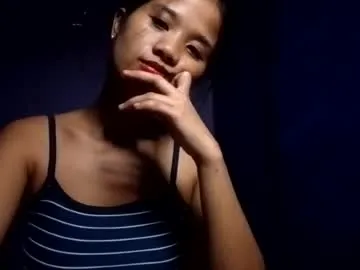 latina_shaine