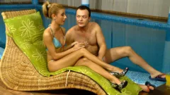 sex sense: Crystal Crown's Epic Poolside Fuck