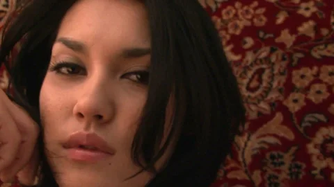 She orgasms as four hands pound her wet cunt hard