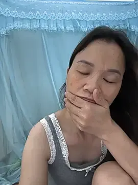 Lye_lovely
