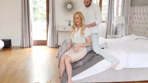 Cum4K: The Stepmom Who Loved Massages