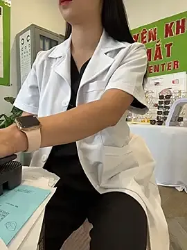 Sneaky_Cumshoot