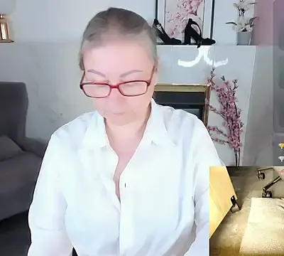 Alexandra_Kind