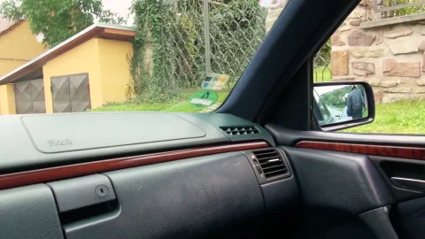 Mofos: Roadside Jizz Swallowing from Grateful Beauty