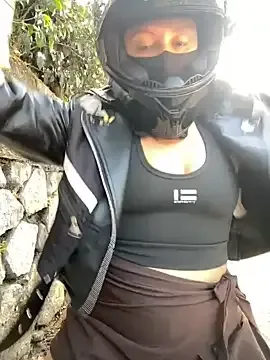 Scarlet_auraa