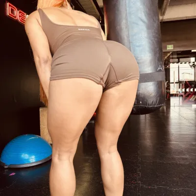 😈💪🦵