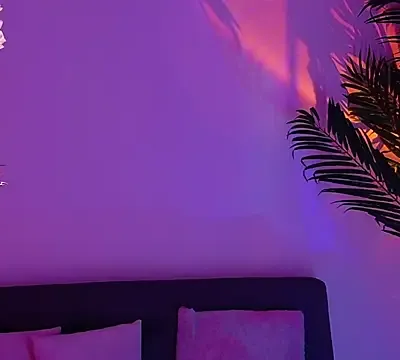 Emmi_Roberts