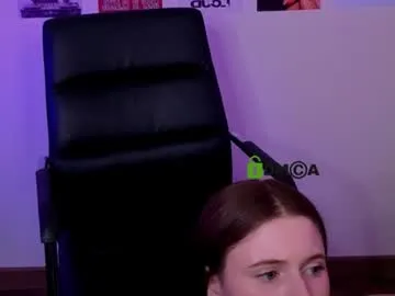 ariana_ross7