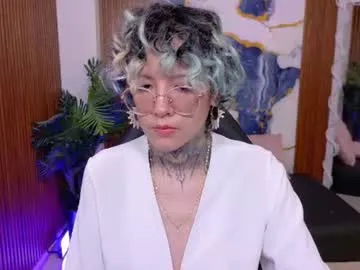 lyra_tay