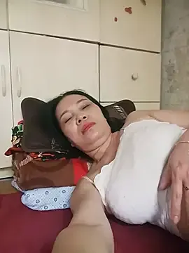 Nuna_689