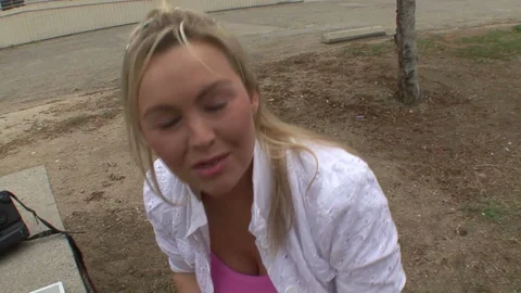 bizarre video: Pussy Purring, Palms Prickled
