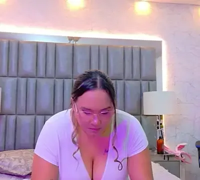 MiaLaurents