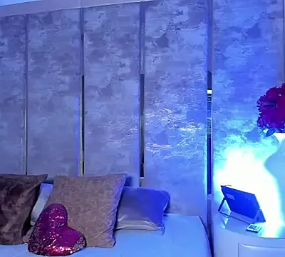 NaomiWhite_