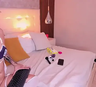 SofiaThoompson