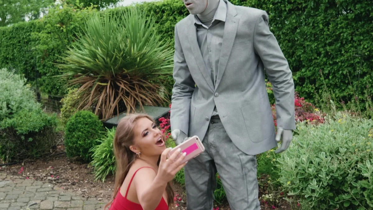 background forBrazzers