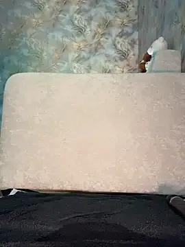 Alina_Vibe_Me