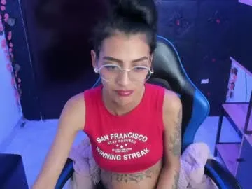 karlaslutskinny__