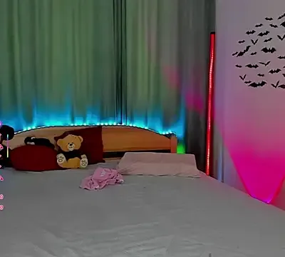 teaseme_bella