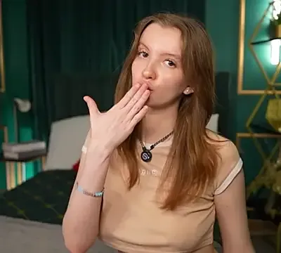 Molly__Quinn