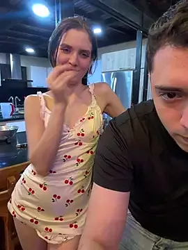 kevin_hotgirls