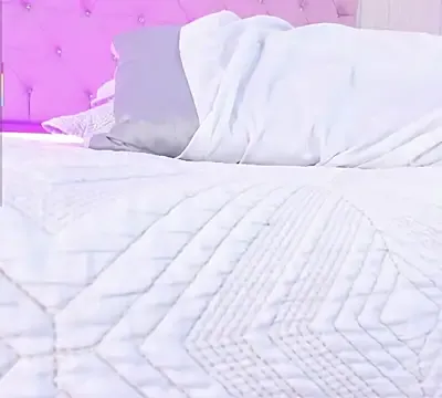 IzzyHiltton_