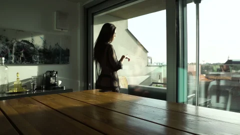 21 Naturals: Winter's Sun Shining on Masturbatory Delights
