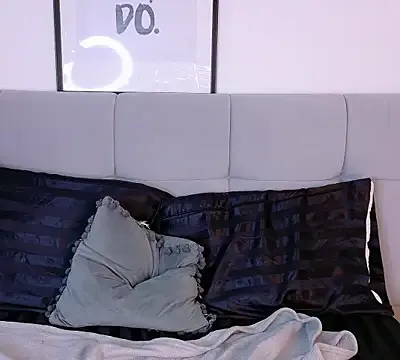 Nicolee_Saint
