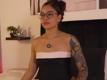 izzy_vega