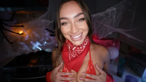 TouchMyWife: Latex-Clad Sisi Takes a Big Surprise