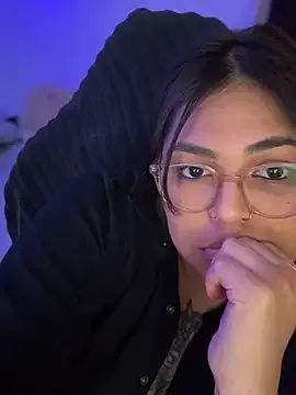 miacanela_xo